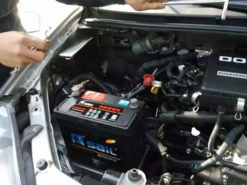 汽車救援告訴你如何判斷汽車電瓶需要更換