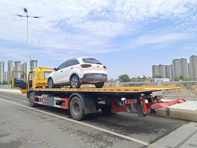 鞍山上門搭電，專業(yè)快速解決您的電力難題！